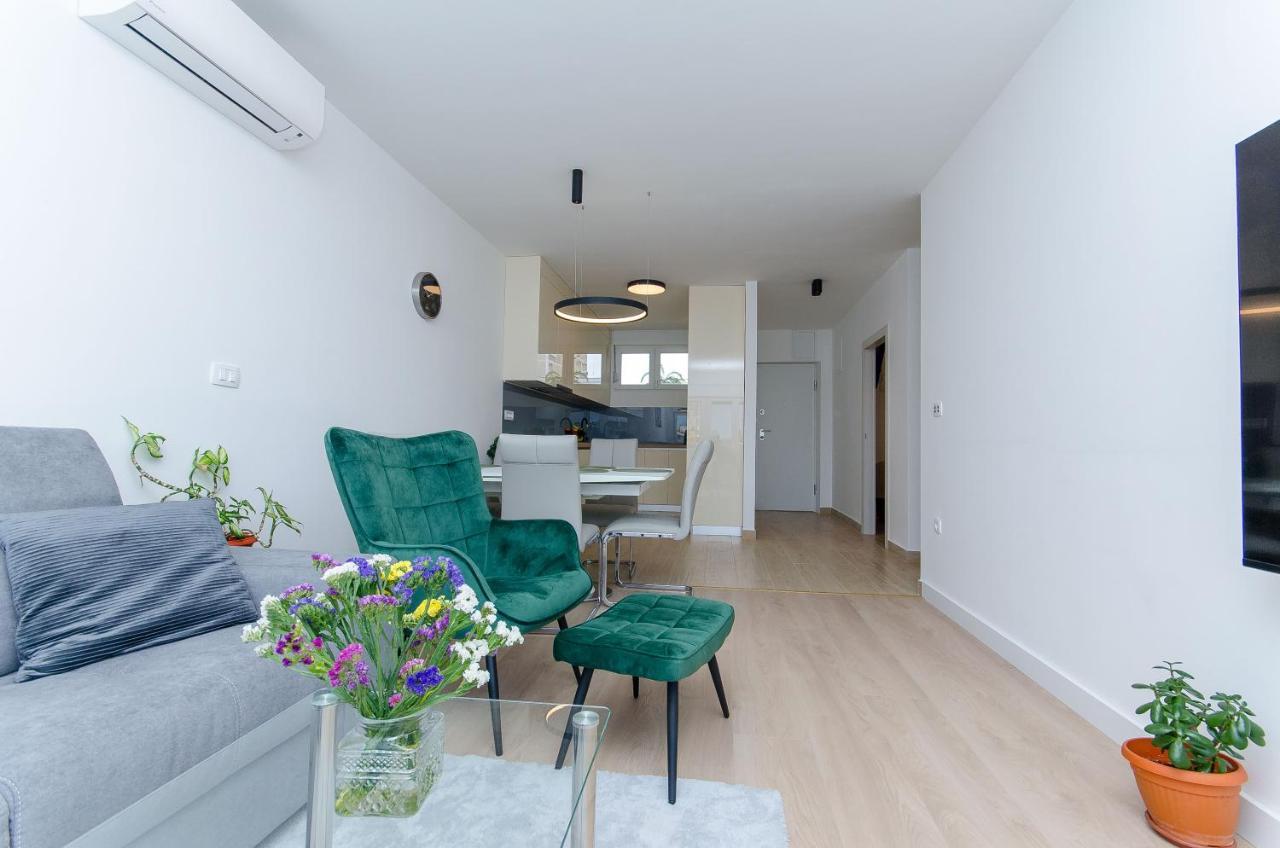 Modern Living Apartment Airy Спліт Екстер'єр фото