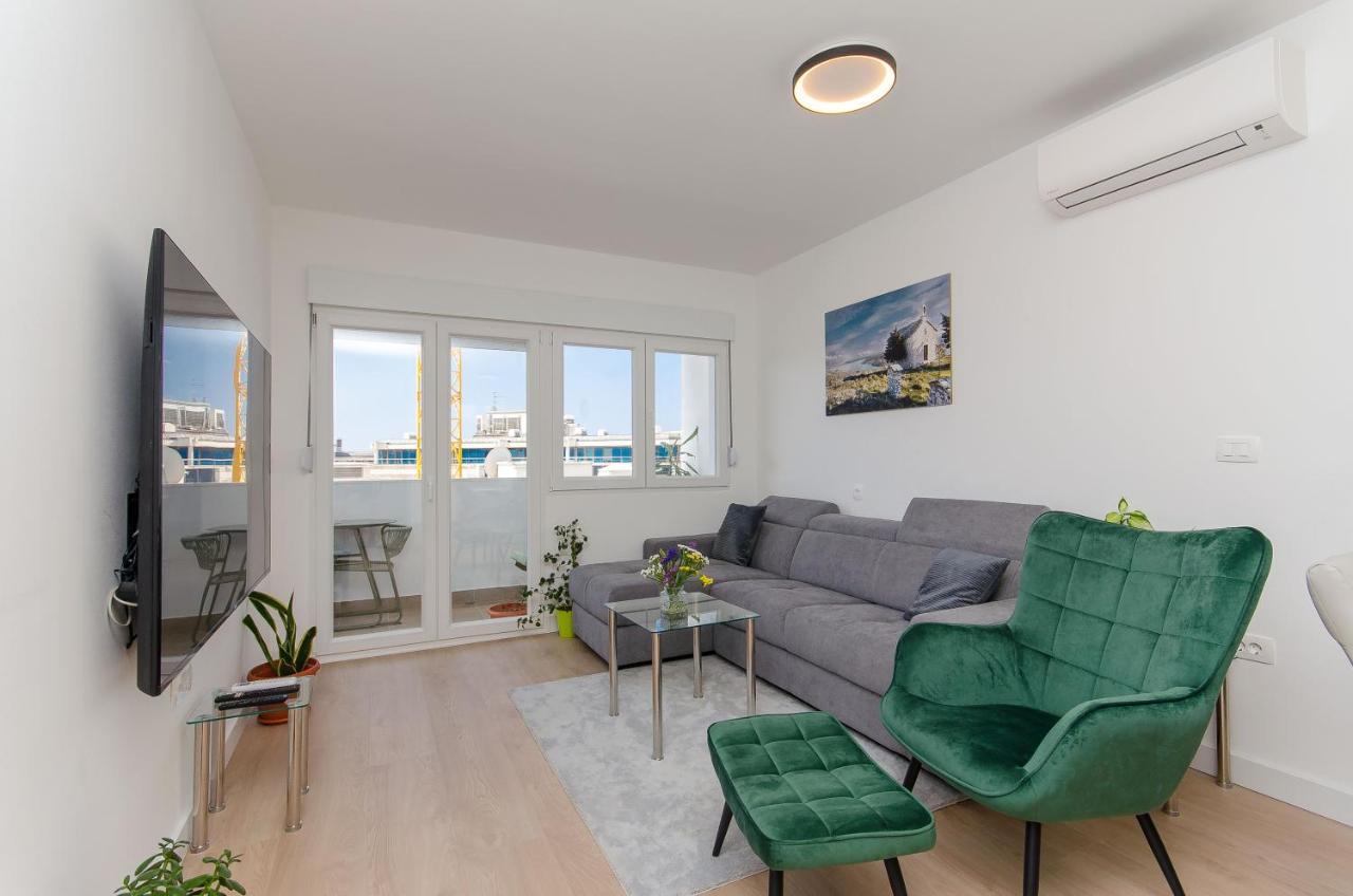 Modern Living Apartment Airy Спліт Екстер'єр фото